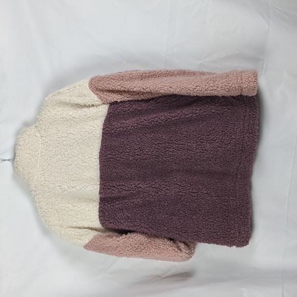 Thread & Supply Sweater Size Large - Picture 2 of 3